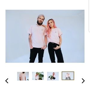 Tsuki Market pink Embroidered t-shirt